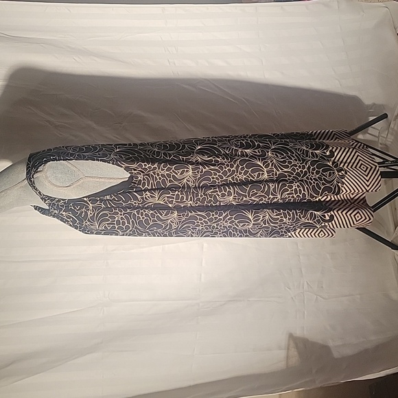 Lane Bryant Sleeveless Brown & Beige Floral Dress, Size: 22/24 - Picture 3 of 7